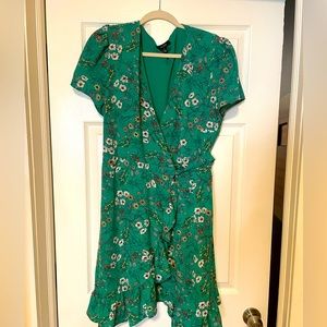 Green floral wrap dress size XL